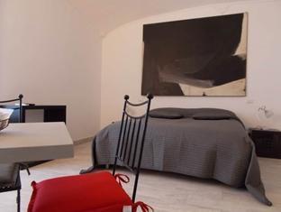 Houspitality Nero Bed & Breakfast