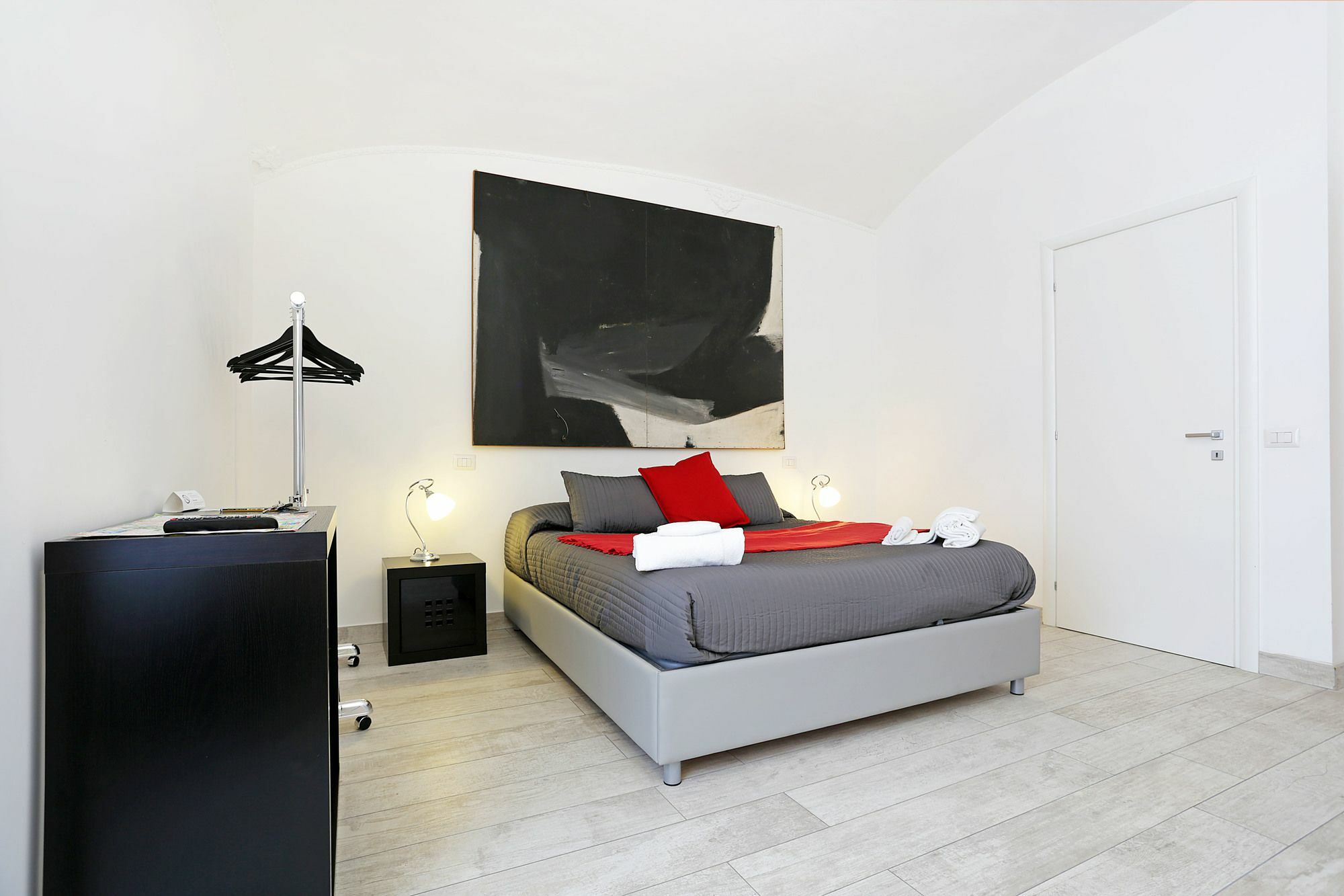 Houspitality Nero 2* Roma