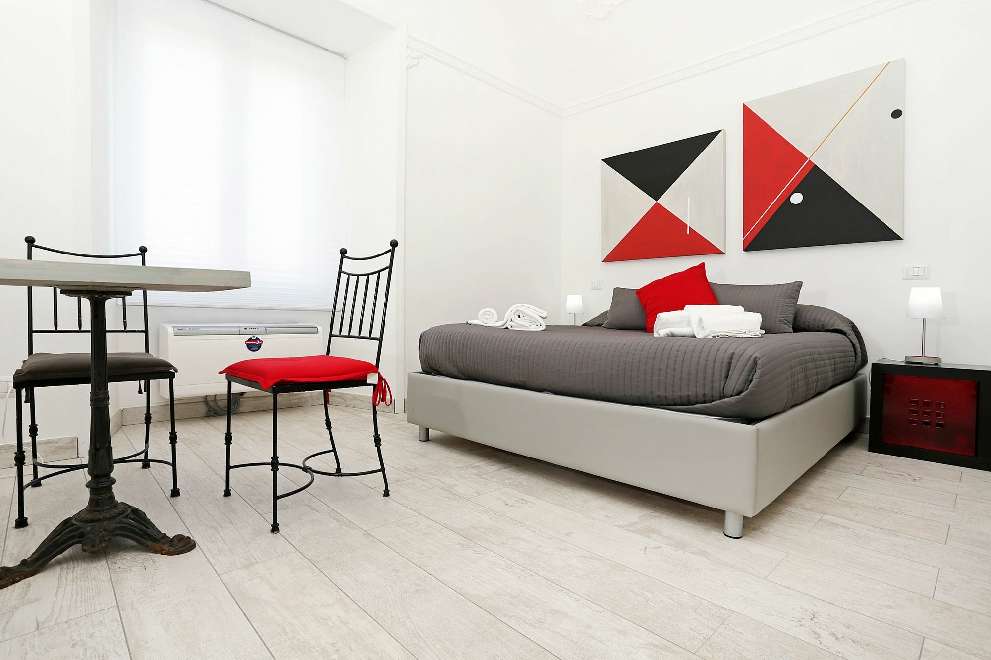 Houspitality Nero Bed & Breakfast 2*